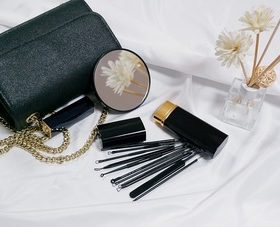 Le Guide Ultime du Maquillage en Algérie