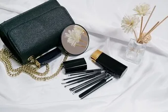 Le Guide Ultime du Maquillage en Algérie